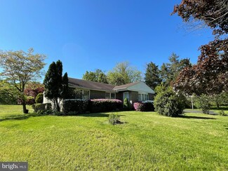 355 Baptist Church Rd, Spring City, PA 19475