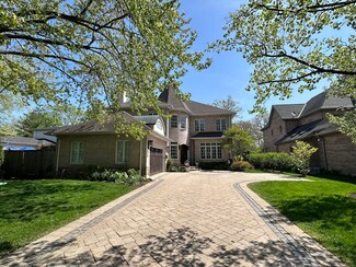 525 Old Green Bay Rd, Glencoe, IL 60022