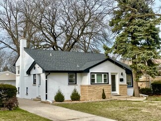 922 Glenlake Ave, Park Ridge, IL 60068