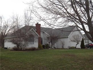 5286 Subbera Rd, Lockport, NY 14094