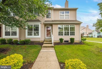 49 Cinnamon Rd, West Deptford, NJ 08086