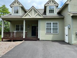 251 Wild Pines Dr, Pocono Pines, PA 18350