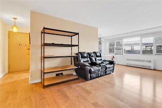 2940 W 5th St Unit 2B, Brooklyn, NY 11224