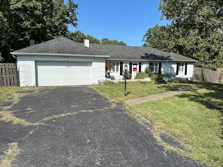 5406 E 71st St, Indianapolis, IN 46220