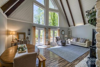 1680 17th Avenue Ct NE, Hickory, NC 28601