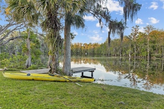614 Vanderbaker Rd, Temple Terrace, FL 33617