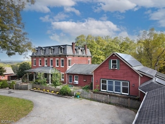 17 Havens Rd, Wantage, NJ 07461