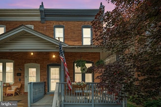 327 W Fourth St, Media, PA 19063