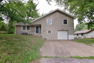 103 Elementary Rd, Reeds Spring, MO 65737