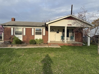 13497 Mark St, Southgate, MI 48195
