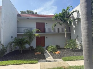 1723 Embassy Dr Unit 202, West Palm Beach, FL 33401