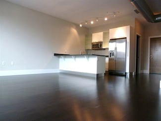 154 W 2nd St Unit 403, Boston, MA 02127