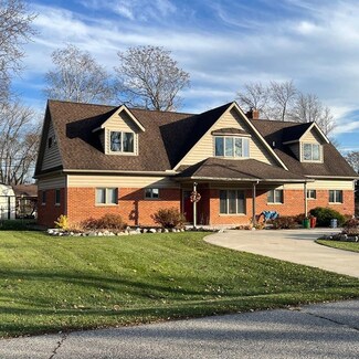 45214 Custer Ave, Utica, MI 48317