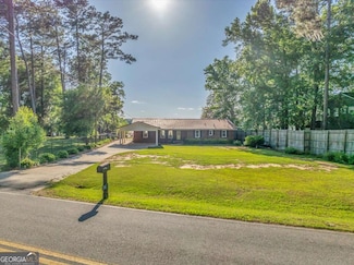 376 Lakeshore Dr, Cordele, GA 31015
