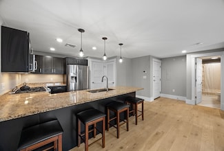 76 Court St Unit 16, Plymouth, MA 02360