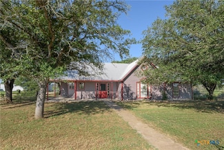 553 Warncke Rd, La Vernia, TX 78121