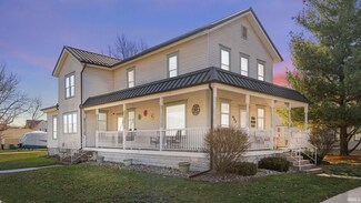 902 S Jackson St, Auburn, IN 46706