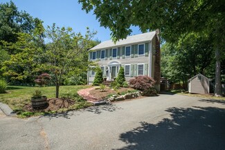 25 Kimberly Ln, Braintree, MA 02184