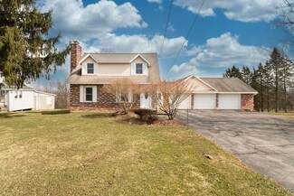 4466 Makyes Rd, Syracuse, NY 13215