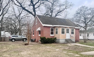 225 E Lincoln Ave, Muskegon, MI 49444
