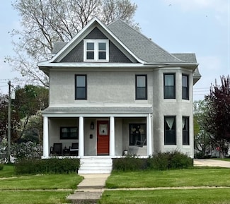 211 N Main St, Princeton, IL 61356