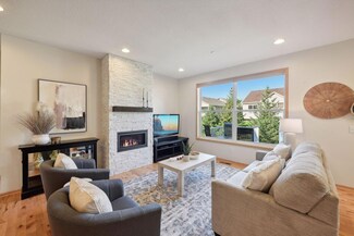 7773 Peony Ln N, Osseo, MN 55311