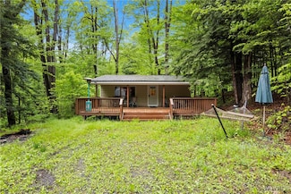18 Hemlock Rd, Sheldon, NY 14167