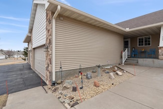 127 Stratford Way Unit 6, Hudson, WI 54016