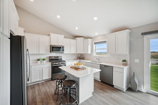 10828 Hemingway Ave S, Cottage Grove, MN 55016