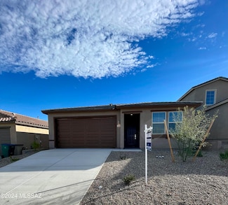 727 W Calle El Teclado, Sahuarita, AZ 85629