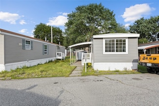 242 Manton St, Pawtucket, RI 02861