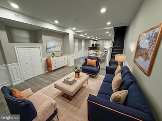 4937 N Warnock St, Philadelphia, PA 19141