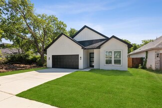 2213 R W Bivens Ln, Fort Worth, TX 76105