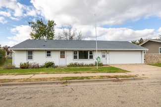 215 2nd St, Dickeyville, WI 53808