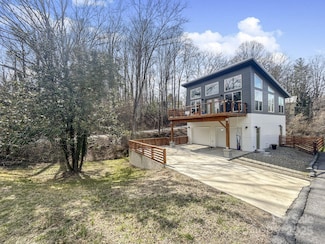 421 Sand Hill Rd, Asheville, NC 28806