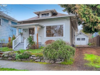 712 W 23rd St, Vancouver, WA 98660