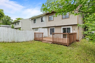 1913 E Bell Ave, Des Moines, IA 50320
