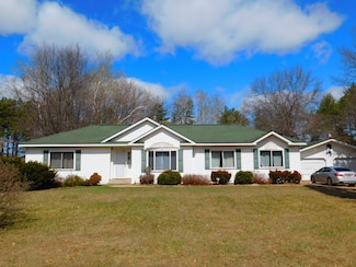 5411 Pine Ln, North Branch, MN 55056