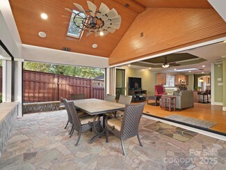 316 W Kingston Ave, Charlotte, NC 28203