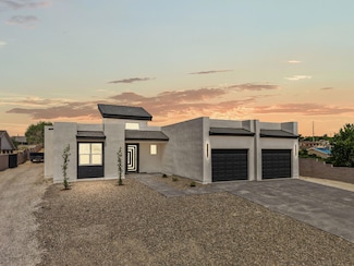 1109 11th St SE, Rio Rancho, NM 87124