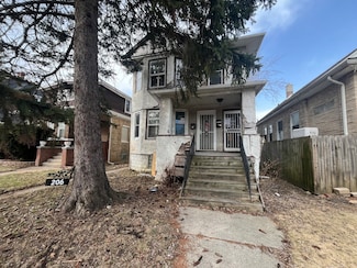 206 S 19th Ave, Maywood, IL 60153