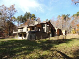 12331 Cantwell Cliffs Rd, Rockbridge, OH 43149