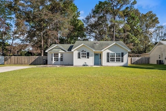 34 Pelican Cir, Beaufort, SC 29906