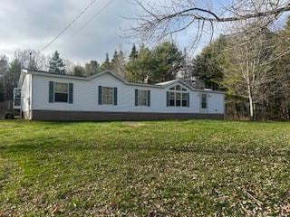 19 Sherry Dr, Hudson, ME 04449