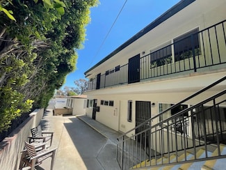 2252.5 Garnet Ave, San Diego, CA 92109