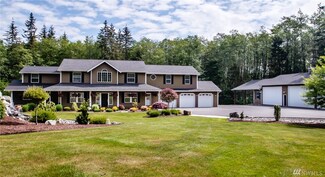 4879 Robinwood Ln, Bow, WA 98232