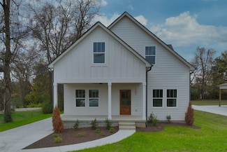 101 Cages Rd, Hendersonville, TN 37075
