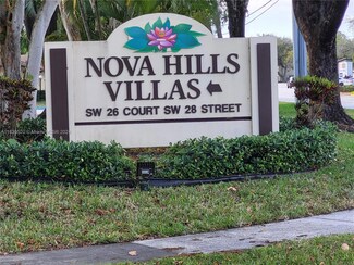 7547 SW 26th Ct, Davie, FL 33314