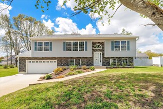 22 Pear Tree Dr, Naugatuck, CT 06770