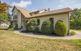 243 Hixville Rd, North Dartmouth, MA 02747
